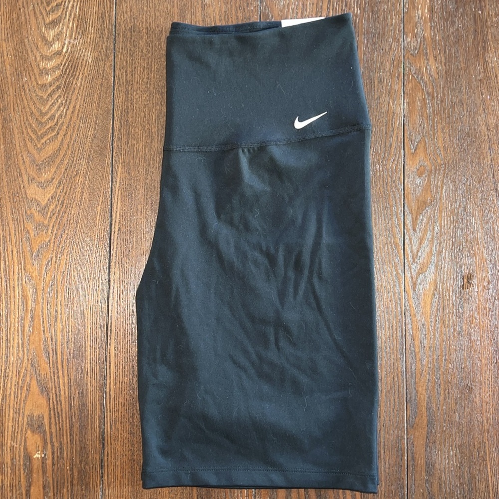 NWT Nike short